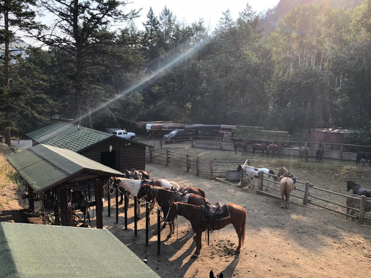 Bill Cody Ranch Hotel Luaran gambar